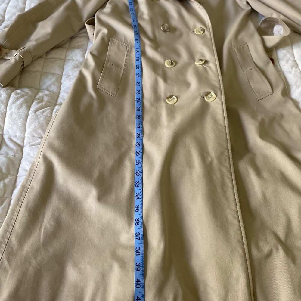 Vintage Burberry Trench Coat Women 10 Long; Beige Belted Lined Burberrys - Picture 8 of 16